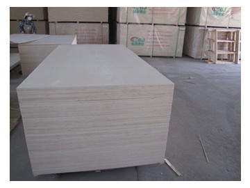 楊木面膠合板廠商_鴻禧木業(yè)供應(yīng)優(yōu)質(zhì)的楊木面膠合板【火_供應(yīng)產(chǎn)品_徐州市鴻禧木業(yè)